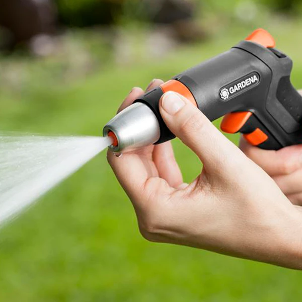 Pistolet Arrosage Jet Réglable Premium Gardena Concentré Ou Brume Métal 2 Pistolet Arrosage Jet Réglable Premium Gardena Concentré Ou Brume Métal – Image 2